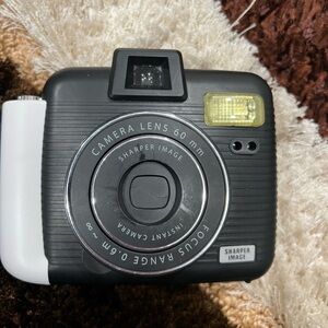 polaroid instant camera